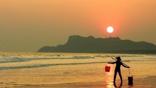 沙滩 中国第一滩!5天涌入36.38万游客,但差评却依然如约而至