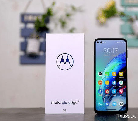 小米科技|摩托罗拉把价格压这么低，小米怎么应对？
