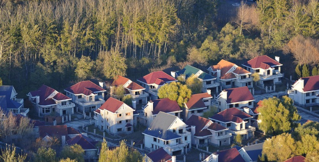 梵恩诗伊宁哥|高层别墅混搭的小区真是香饽饽？内行指出“硬伤”，别再被忽悠了