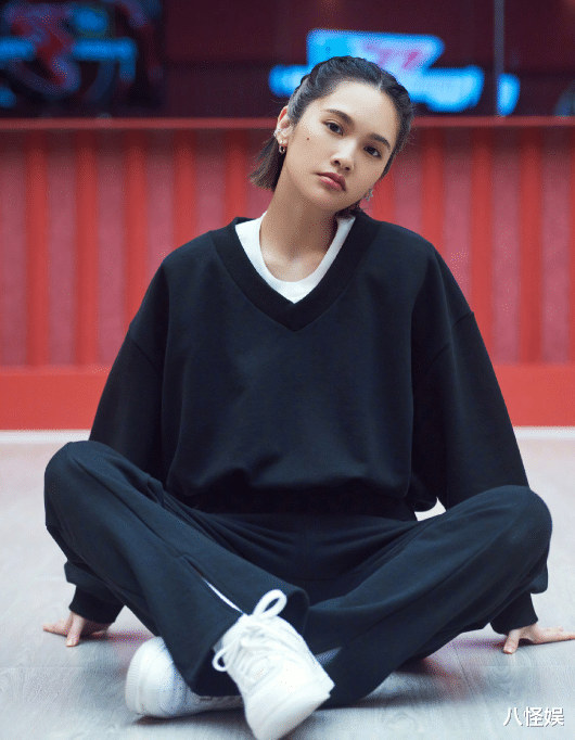 杨丞琳|李荣浩罕晒与杨丞琳爱巢内景，自曝有洁癖，家里像没装修的清水房