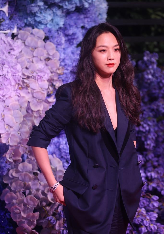 五行阁宝宝名字分享|女星红毯比美:杨幂复古优雅,宋茜气质高贵,汤唯造型干练