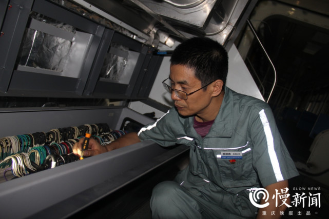 慢新闻 重庆轨道集团这个“最强”工作室 有4名“五一劳动奖章”获得者