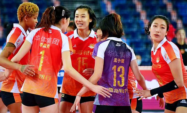 江苏女排|江苏女排0-3天津 瓦尔加斯24扣18中李盈莹17分 龚翔宇22扣11中