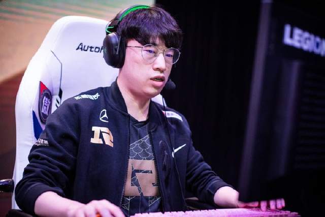 RNG|RNG崛起LOL设计师立大功？常规赛仅剩4场比赛，两种方式进S赛！