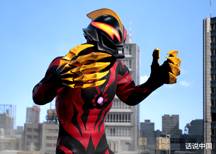 圆谷|《特利迦奥特曼》将播完，圆谷留下疑问，卡尔蜜拉眼睛神似贝利亚