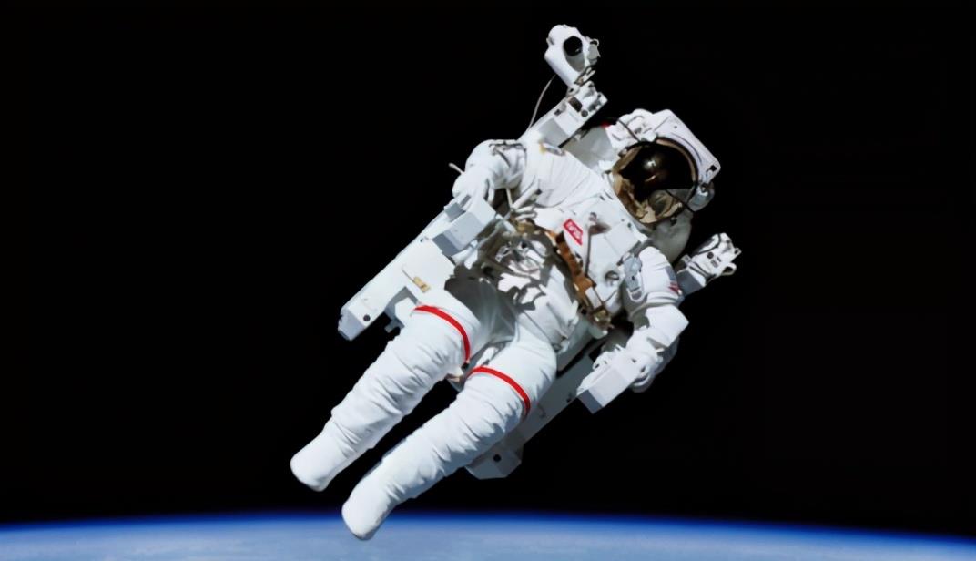 蚊子 腿软到站不起来？三位宇航员在太空3个月之后，身体会发生什么？