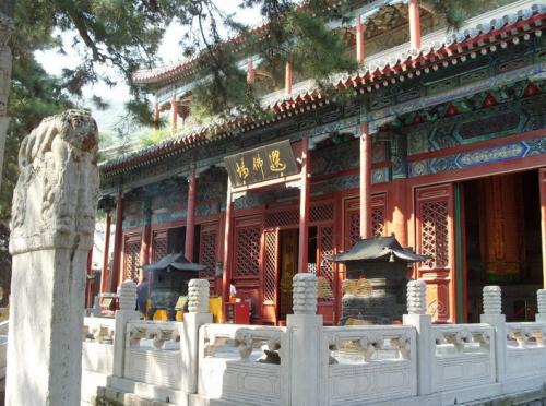山区东哥话旅游 中国北方保存辽代文物最多、最完整的寺院，北京市戒台寺