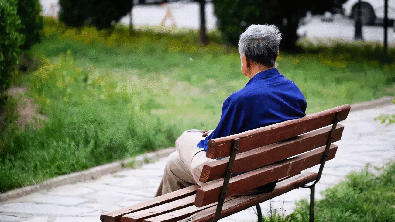 西红柿妈妈|“只要儿子有出息,我宁愿孤儿终老,一辈子待在国外不回来才好”