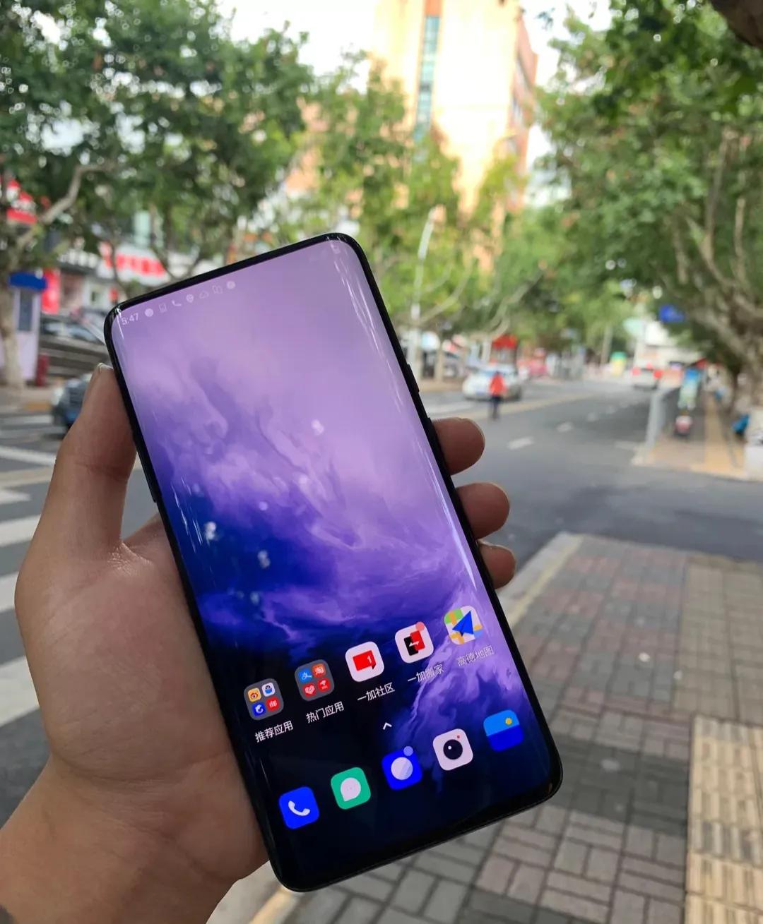 全面屏|盘点那些年我们用过的“真全面屏”手机,一加7pro久久不能忘怀