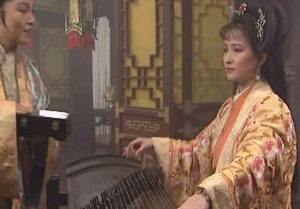 何晴|她因太漂亮被杨洁看中，30岁演完四大名著，如今怎么样了？