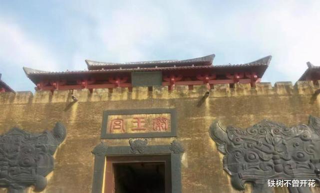 周星驰|横店第一汉奸，因长得“坏”被周星驰发掘，今在横店买房买车