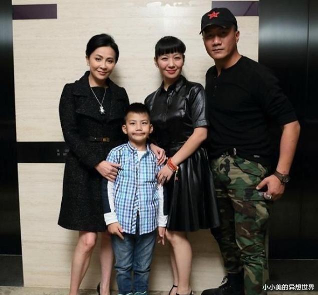 刘嘉玲|刘嘉玲无儿无女，却收胡军儿子为“干儿子”，认亲仪式直接送他200平豪宅！