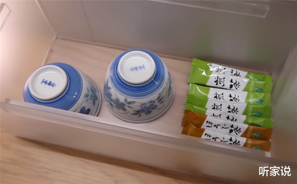 头等舱|在日本渡轮头等舱住15小时：不到7㎡的小房间，打扫得一尘不染