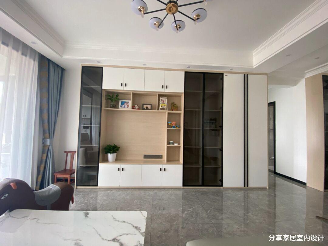 人参果|这是我见过最实用的装修，餐厅设卡座，电视墙打满柜子，很羡慕！