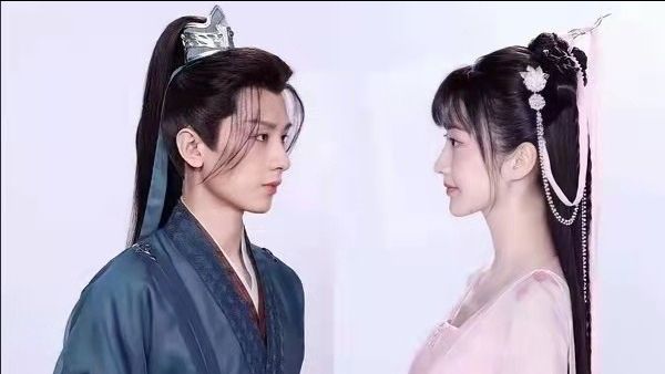 杨幂|成毅新剧将上映，搭档“顶流制造机”杨紫，这是要爆火的节奏