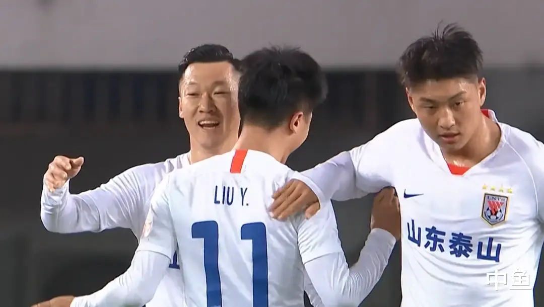 李霄鹏|李霄鹏国足主力架构已初现