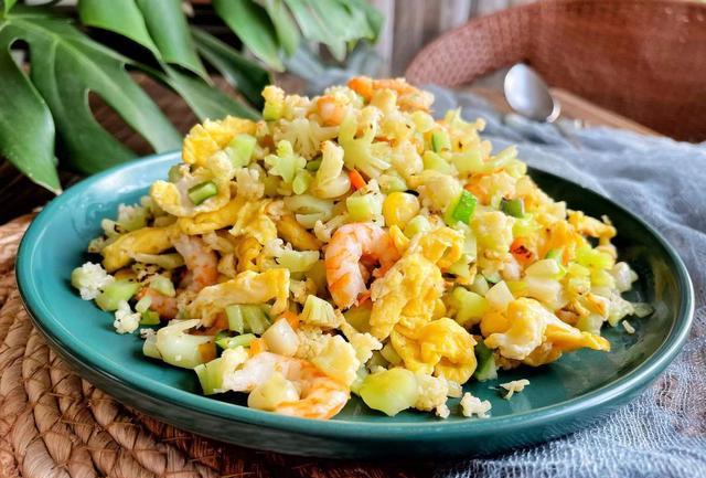 运动 无米、低脂、营养、美味,减肥期间也能吃饱的炒饭,一定不能错过