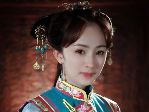 杨幂|35岁杨幂演“少女”？为什么周迅章子怡刘涛杨幂等女星，都爱装嫩