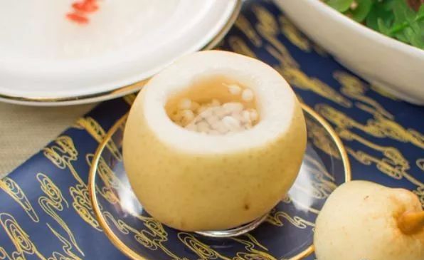 曲草堂滋补养生旗舰店 春养阳，秋养阴，秋季食用燕窝的最佳吃法