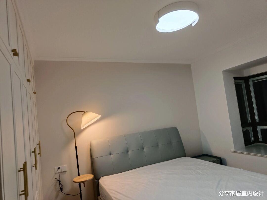 她家面积不大，装修不豪华，但全屋效果温馨又舒适，太幸福啦！