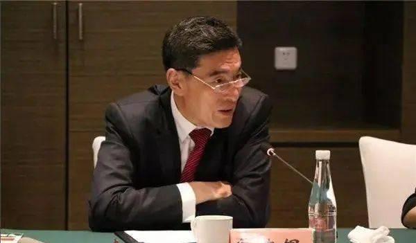 解直锟|隐形巨富解直锟，身家260亿，与毛阿敏结婚18年不离不弃