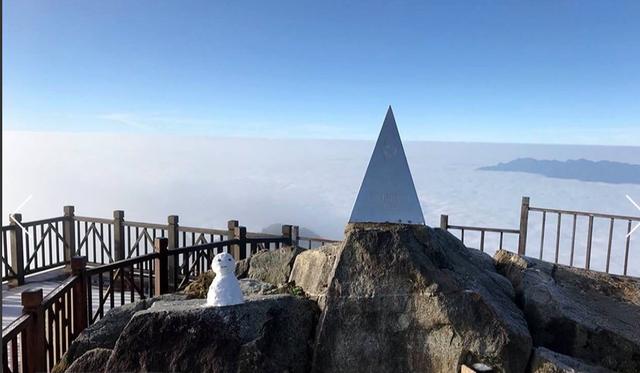 雾凇|太美了吧！越南最高峰出现冰景，可能会下雪