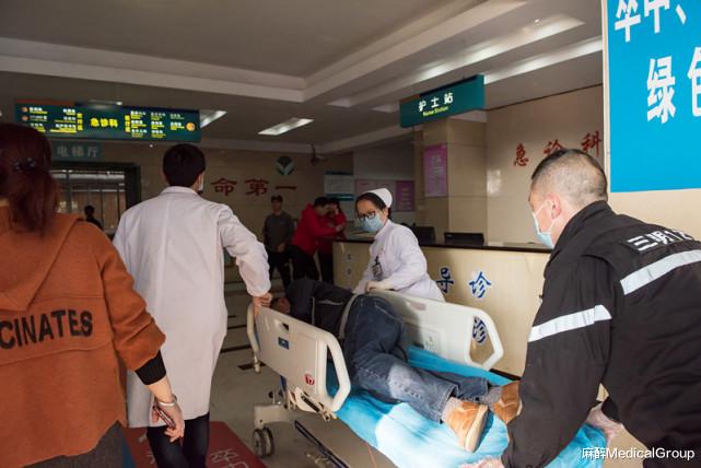 麻醉MedicalGroup|骑电瓶车未戴头盔，小擦碰后几小时住进ICU