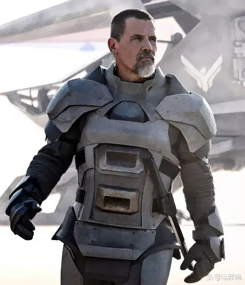 袁咏仪|最难拍科幻片首映，获8分钟起立鼓掌！被赞太空版《权力的游戏》