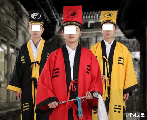 民工假扮道士做法,姑妈劝侄女献身被侵犯,湖南这案件结果如何?