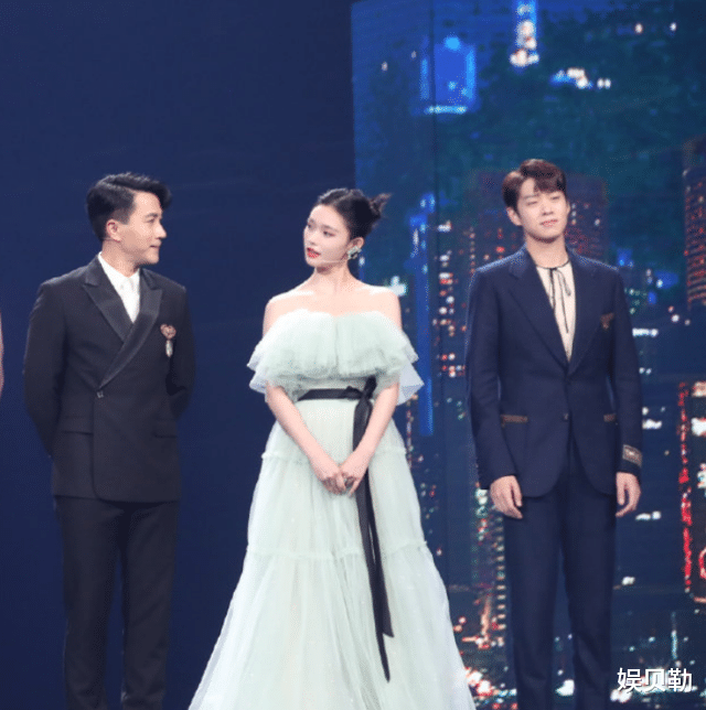 芒果台|中秋晚会成娱乐圈分界岭，芒果收视低迷、赵丽颖镜头少、不惯明星