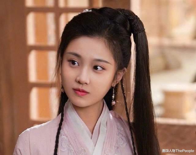 吴君如|内娱女明星都“卷”到古风写真了，男明星还在求宽容