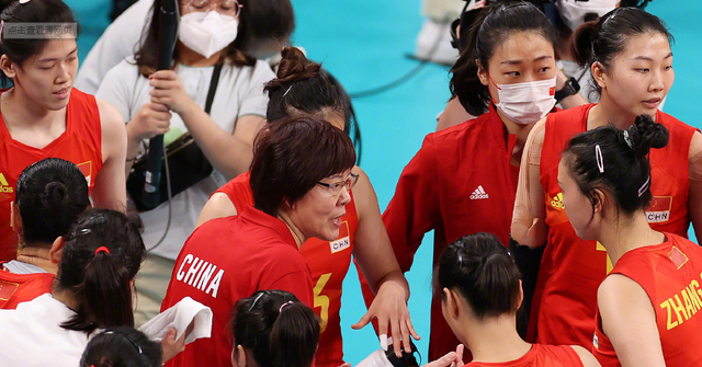 晓雪思考|女排新帅四选一？身边两助教成最大黑马，她有望成为下一个郎平