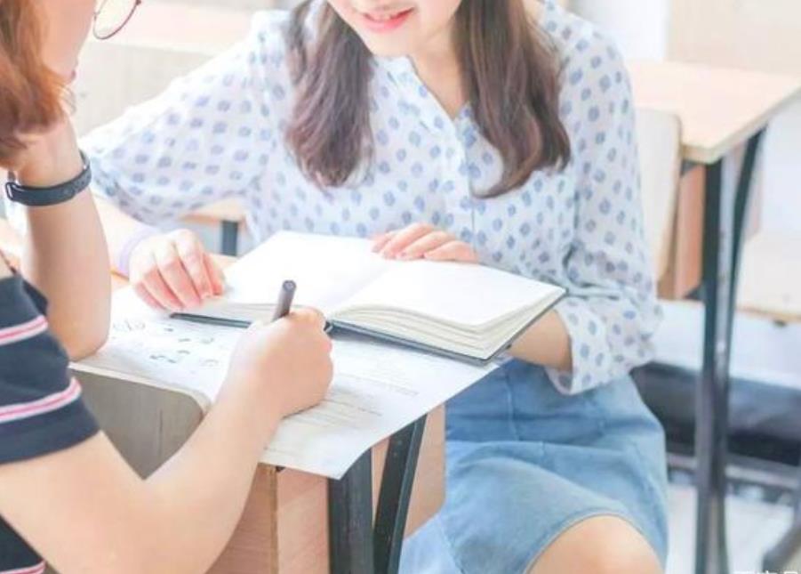 大连医科大学|本科毕业月平均起薪5825元 网友吐槽：对不起我拖后腿了