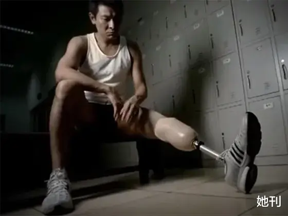 她刊|一看到他，我都替娱乐圈丢人