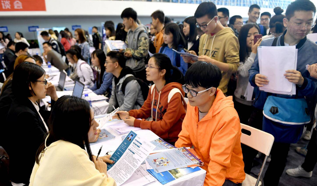 大学生|有的专业已经“过于饱和”,学生却喜欢报考,毕业后很容易后悔