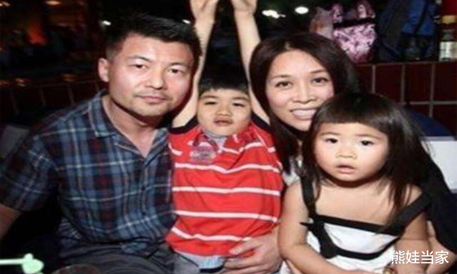 熊娃当家|歌坛一姐那英:差点因毒舌跌落神坛?被前夫抛弃后投入富商怀抱?