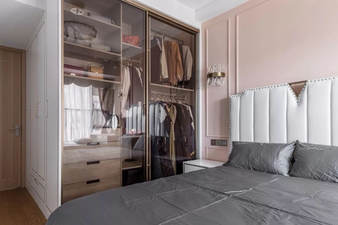 入住两年才敢告诉你：定制衣柜照这5点做才实用，很多人都没做对！