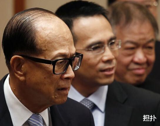 打工妹找人扮李嘉诚私生子,骗了十几亿,入狱后说自己这辈子值了