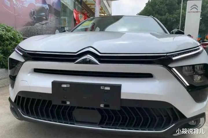 小筱说育儿|网友：百闻不如一见，到店试驾凡尔赛，试过才能凡尔赛，太差劲！