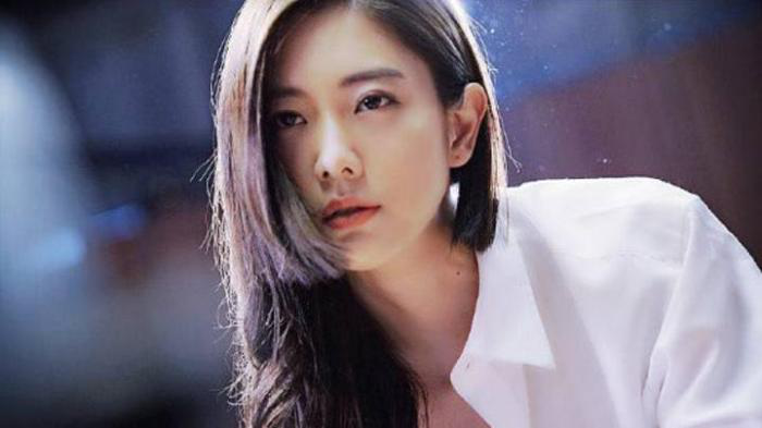 包贝尔|“克拉拉”生图曝光，肤白貌美大长腿，网友喊话别和包贝尔再合作