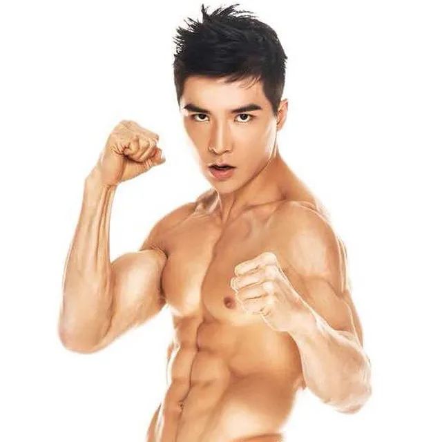 林路迪|34岁的他被称为“下一代李小龙”，这肌肉身材什么水平？