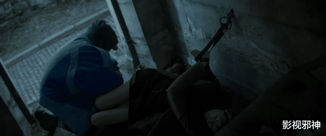 欧美明星|这部电影，开始很恶心，中间很恐怖，结尾却……（下）