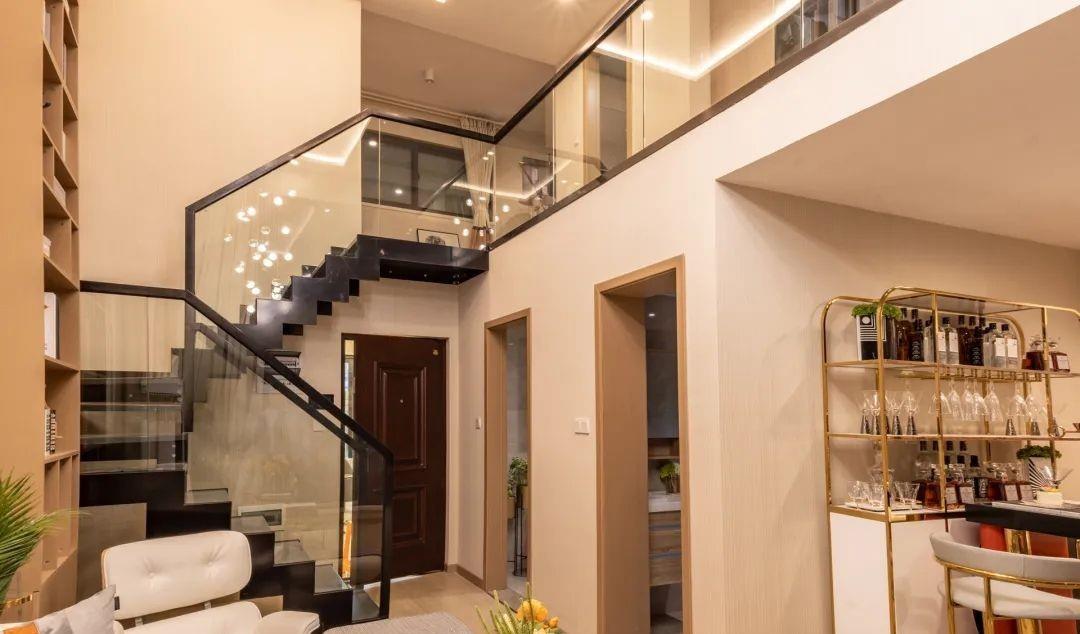 原来loft公寓铺地暖,只装这一层就行!很多人却傻傻多花了钱