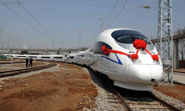 先生说生活事 山东在建一条高速铁路，长117.49千米，共设6站，就在济南境内