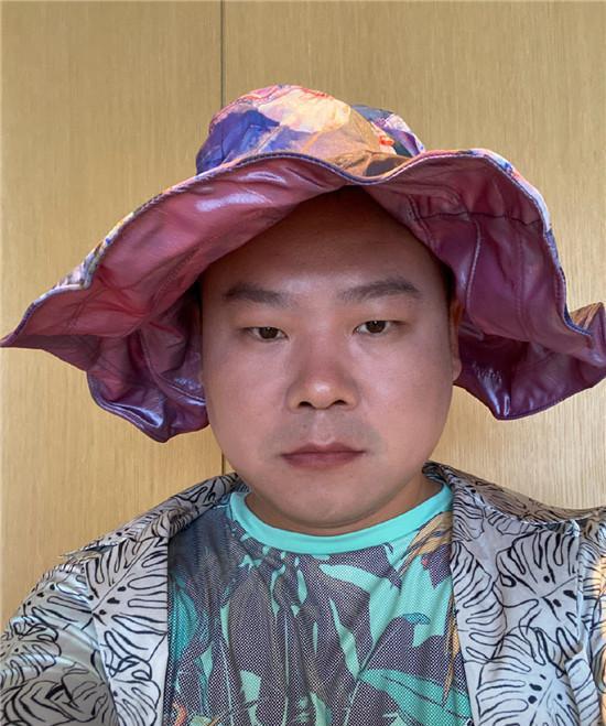 乔欣|德云社亲搭档庆中秋画风迥异,岳云鹏满屏月饼脸,孙越气场强大