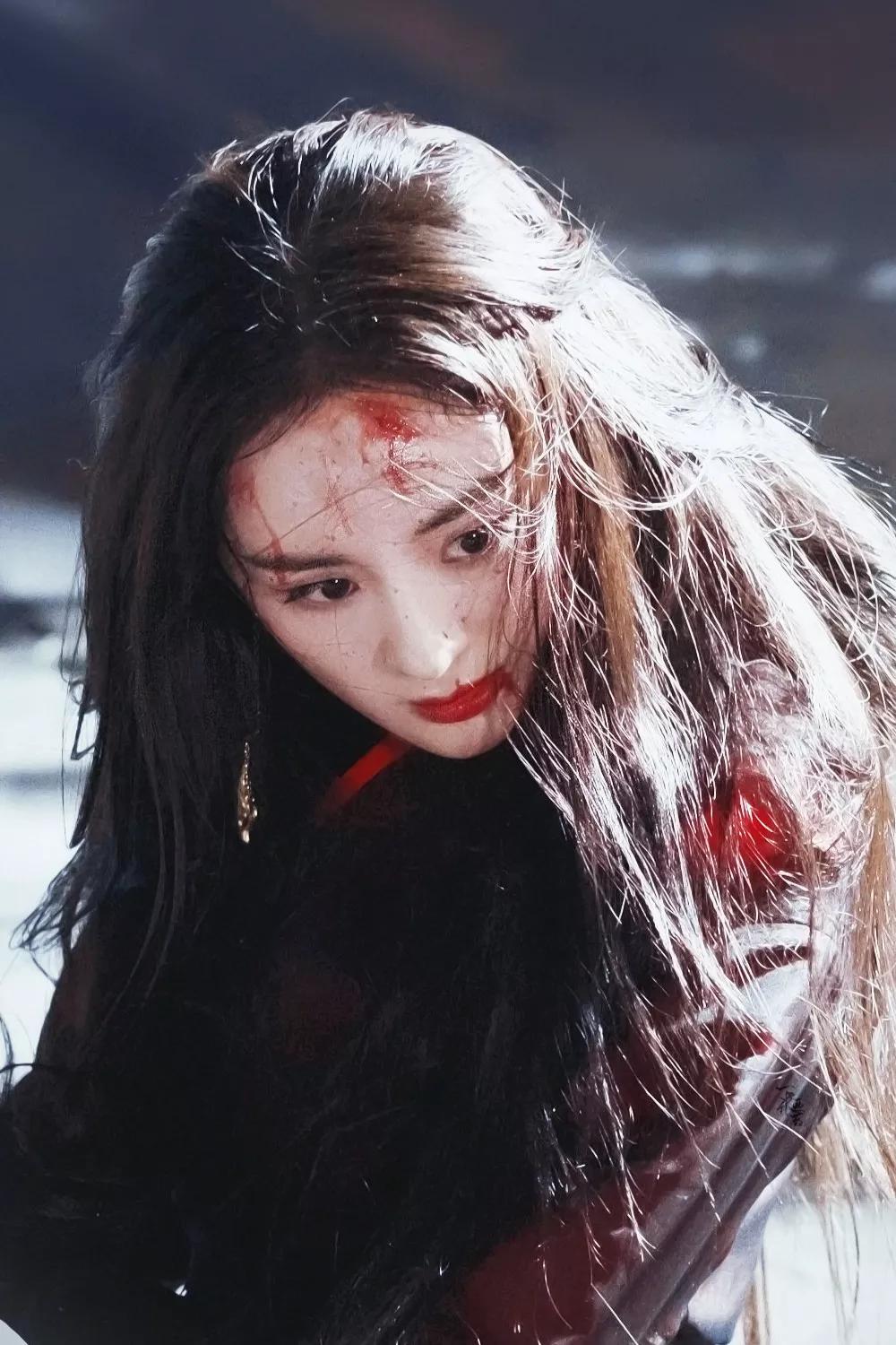 迪丽热巴|女星能有多帅？10位古装美人穿上战甲，一露脸就惊艳出圈