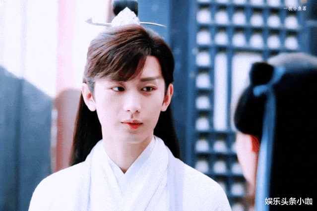 泥塑|绝了！国民老婆其实是女装大佬？