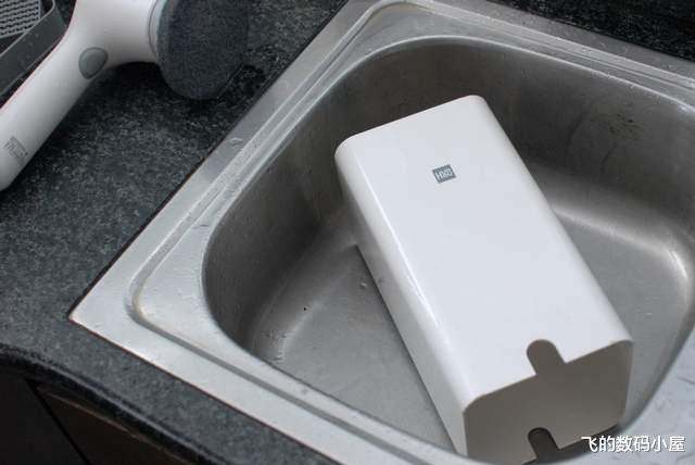 还在为厨房清洁烦恼?看看让你省心省力的魔雅厨房电动清洁刷