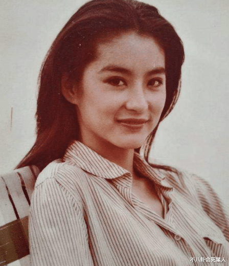 |削骨的女星要后悔了！方脸女星才是真抗老，从王菲到舒淇都显年轻