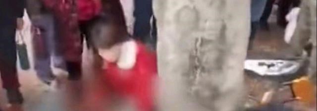 成都51岁男子驾奥迪车接孙女时失控,造成1死4伤,男子面如死灰
